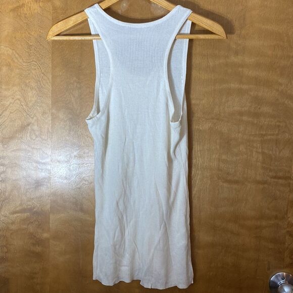BCBG MAXAZRIA cream ribbed stretch deep scoop neck racerback sleeveless sweater - Picture 5 of 6